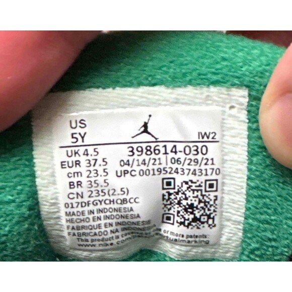 Nike Air Jordan 3 Retro Pine Green Size 5 Youth (Size 6.5 Women's) - Picture 6 of 8